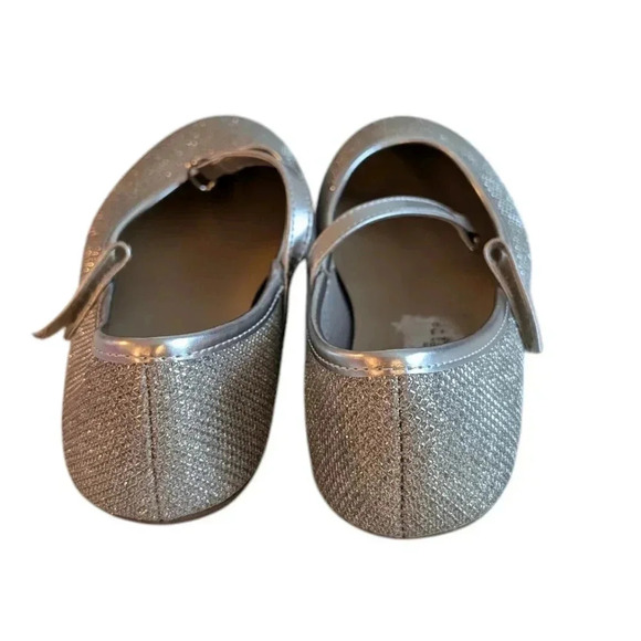 SmartFit Girls' Shimmer Chelsea Flat Size 12.5 Little Girls Color Silver - Picture 4 of 8